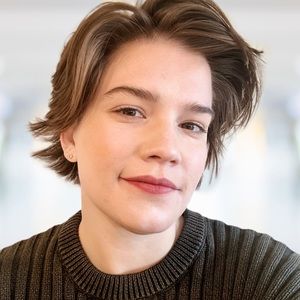 Meet your Posher, Lee